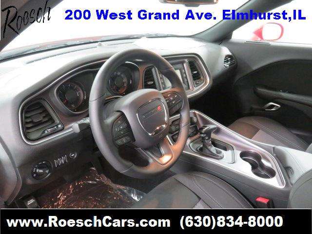 2017 Dodge Challenger SXT 2dr Coupe